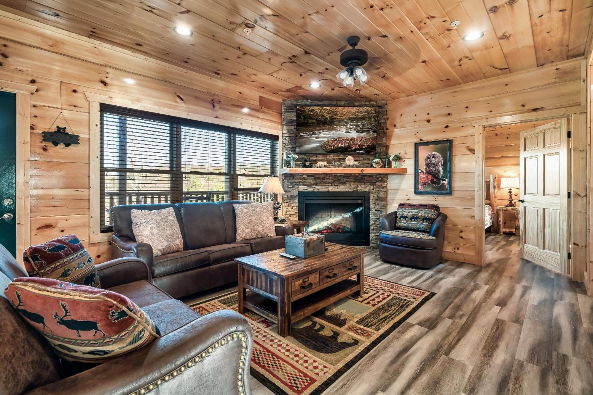 Full Equipped Cabin With A Pool And Game Room Smokies Views Gatlinburg Exterior photo