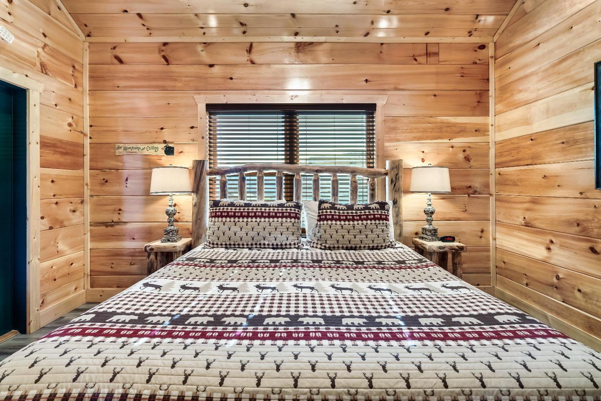 Full Equipped Cabin With A Pool And Game Room Smokies Views Gatlinburg Exterior photo
